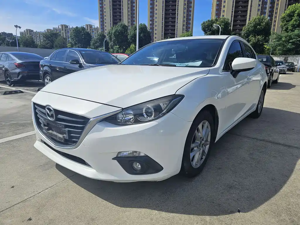 Mazda 3 Axela 2016