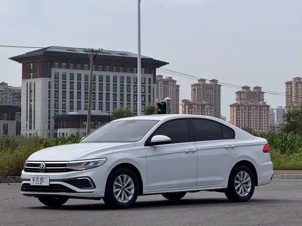 Volkswagen Bora 2023