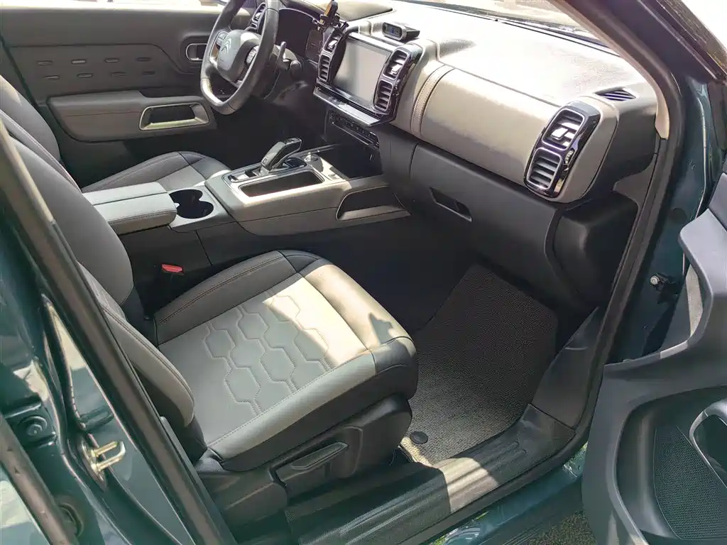 Citroen C5 AIRCROSS 2020 — фото 19
