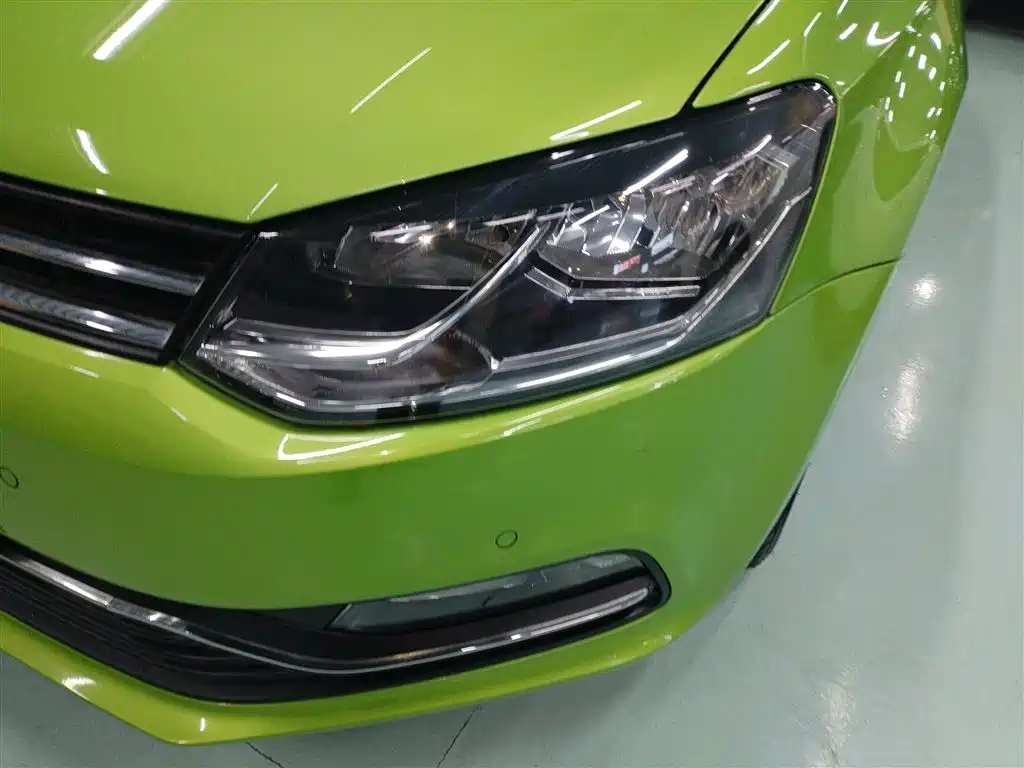 Volkswagen Polo 2015 — фото 15