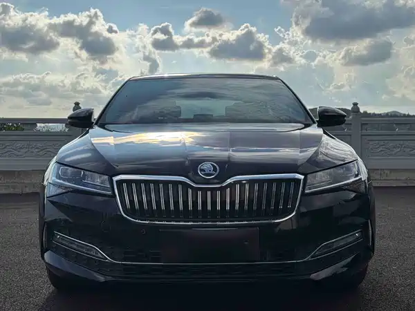 Skoda Superb 2023