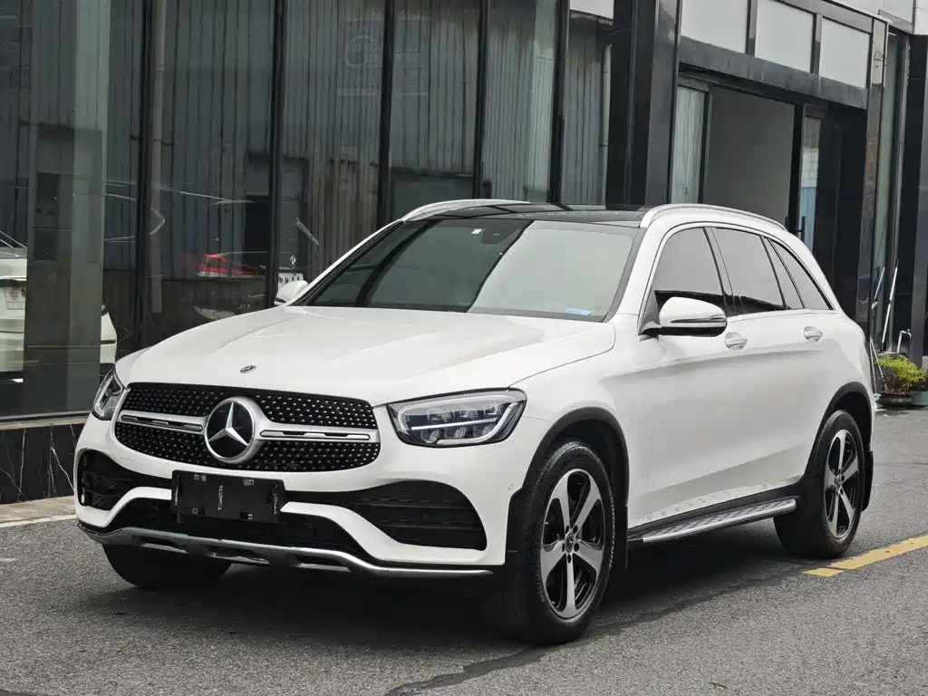 Mercedes-Benz GLC 2022 — фото 1