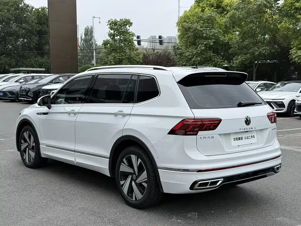 Volkswagen Tiguan L 2023