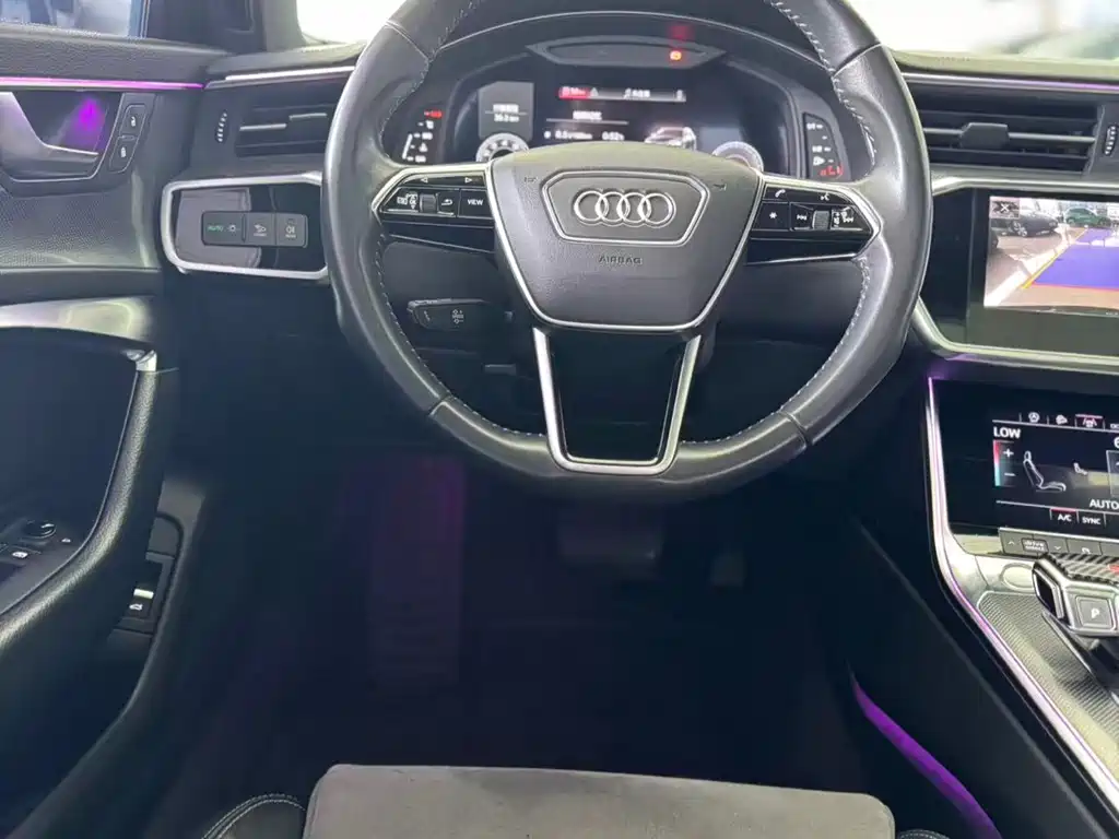 Audi A6L 2020