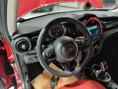 MINI MINI 2019