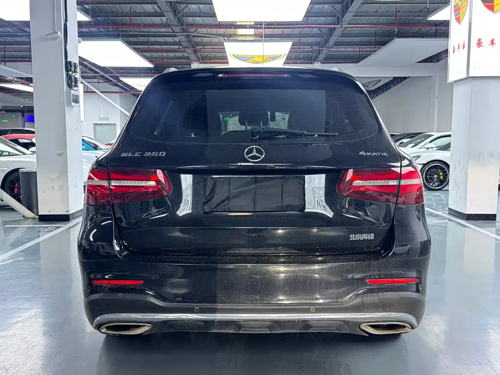 Mercedes-Benz GLC 2018 — фото 18
