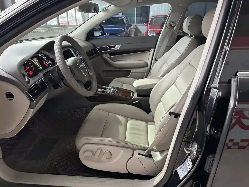 Audi A6L 2011