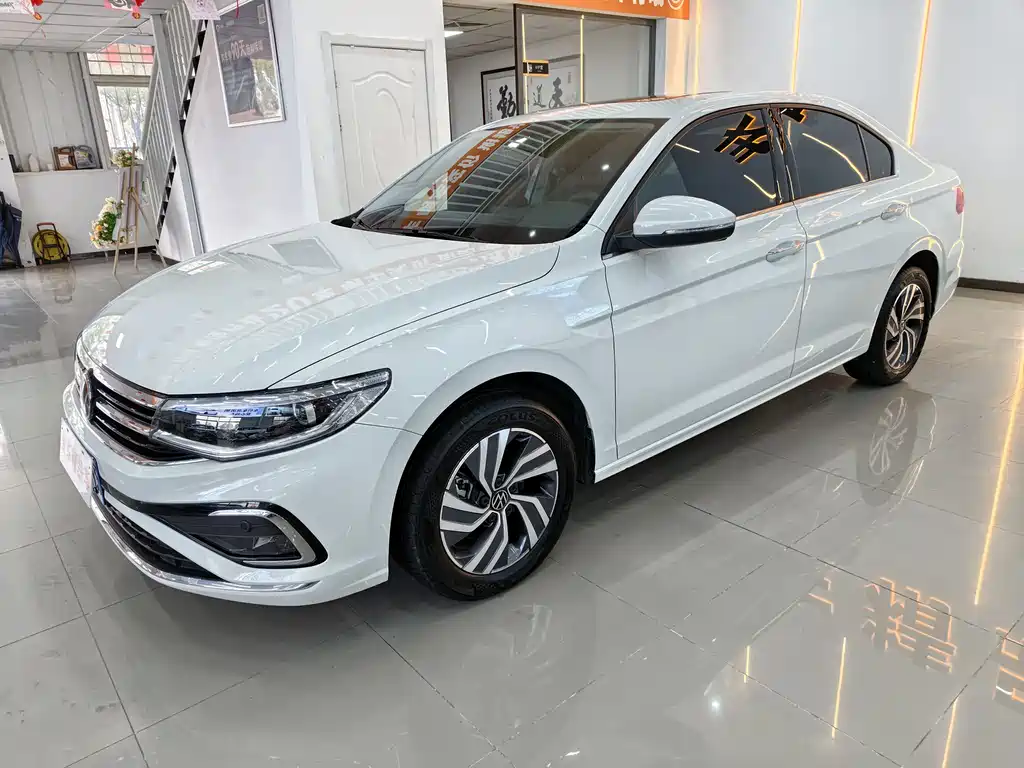 Volkswagen Bora 2024
