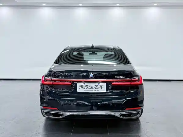 BMW 7 Series 2021
