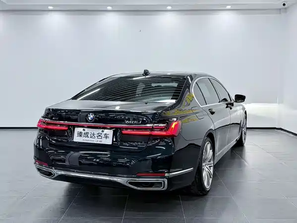 BMW 7 Series 2021