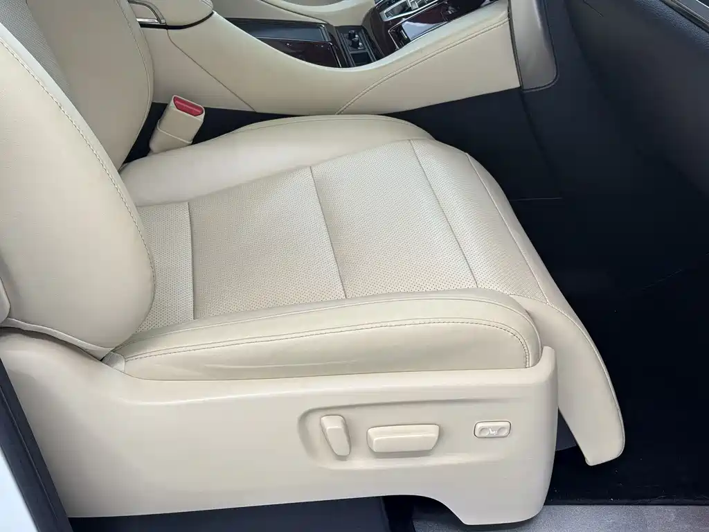 Toyota Alphard 2018 — фото 14