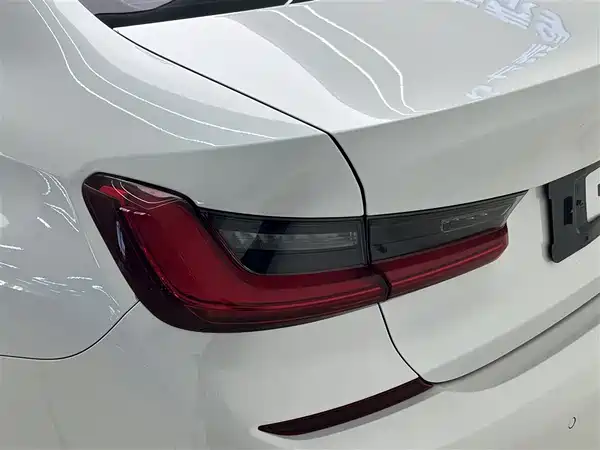BMW 3 Series 2021