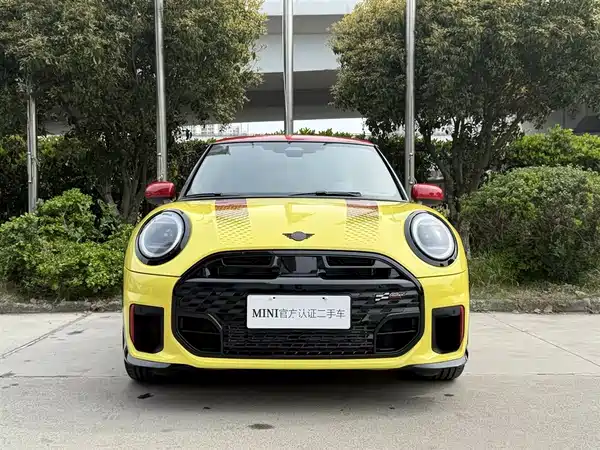 MINI JCW 2026