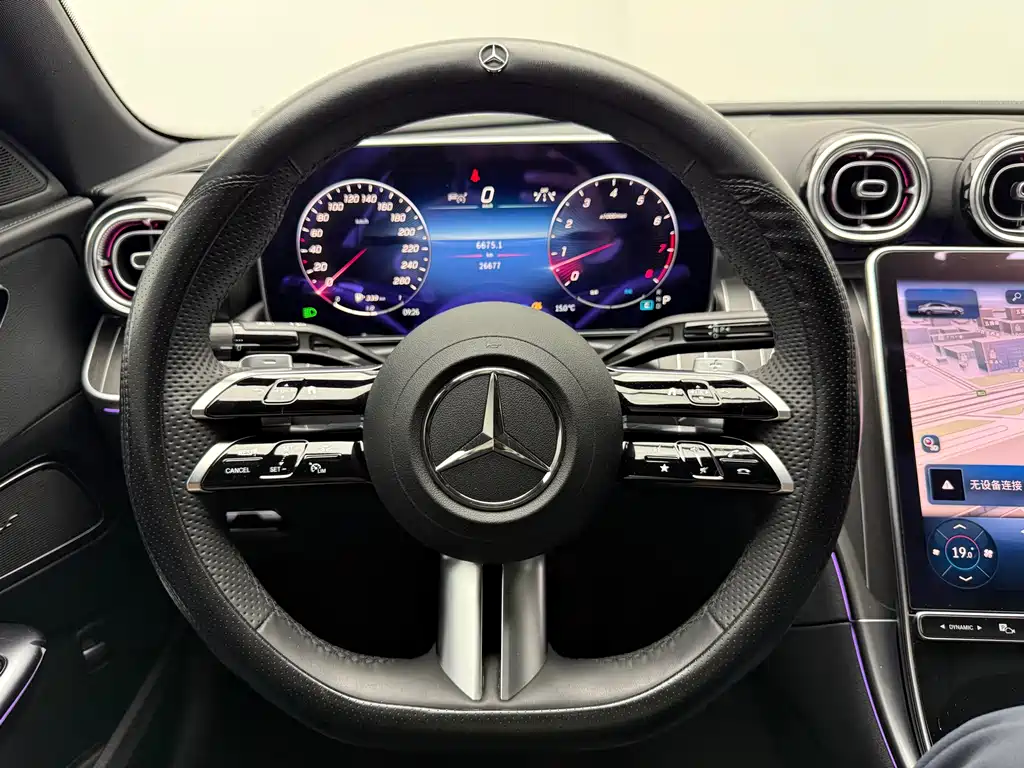 Mercedes-Benz C-Class 2023 — фото 8