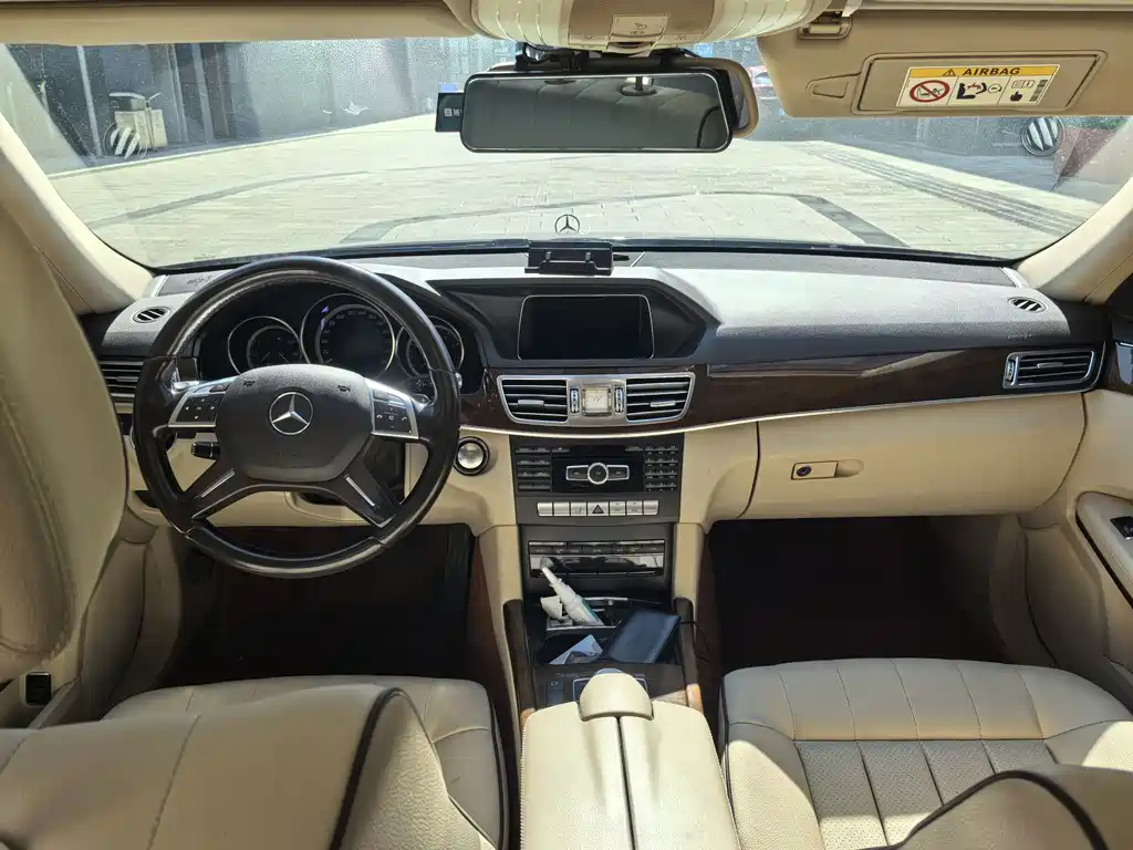 Mercedes-Benz E-Class 2014 — фото 6