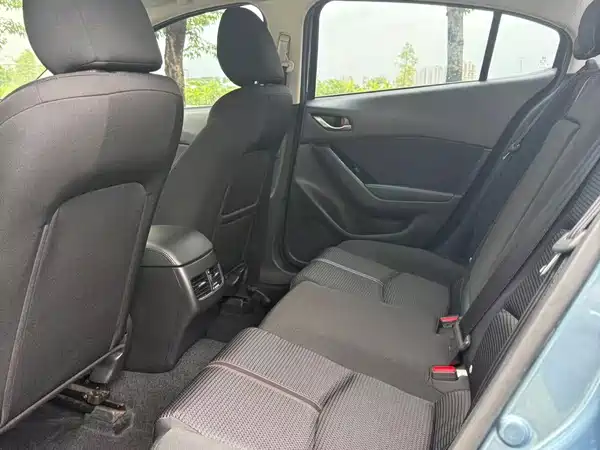 Mazda 3 Axela 2018
