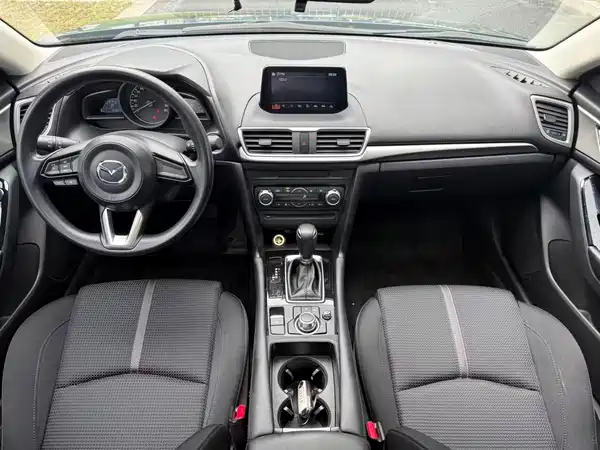 Mazda 3 Axela 2018
