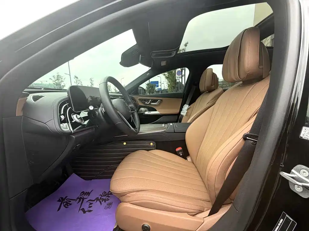 Mercedes-Benz E-Class 2025