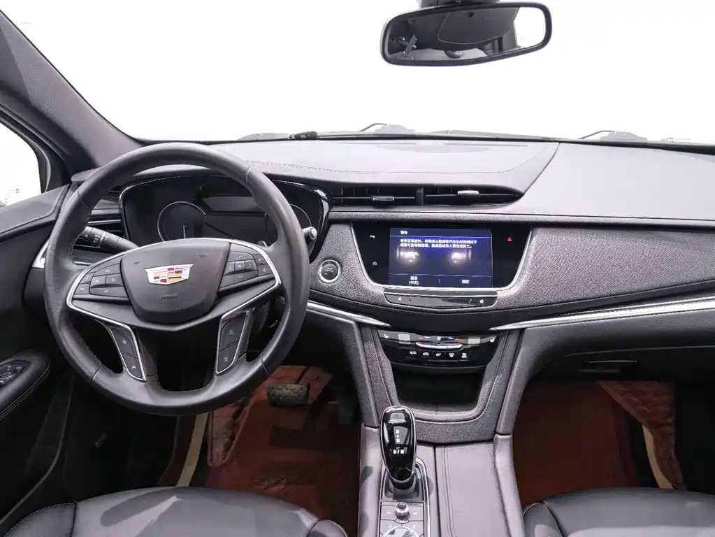 Cadillac XT5 2021 — фото 15