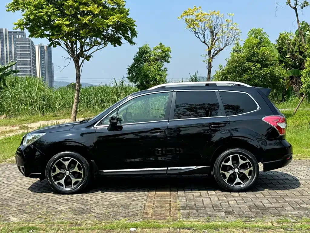 Subaru Forester 2016 — фото 8