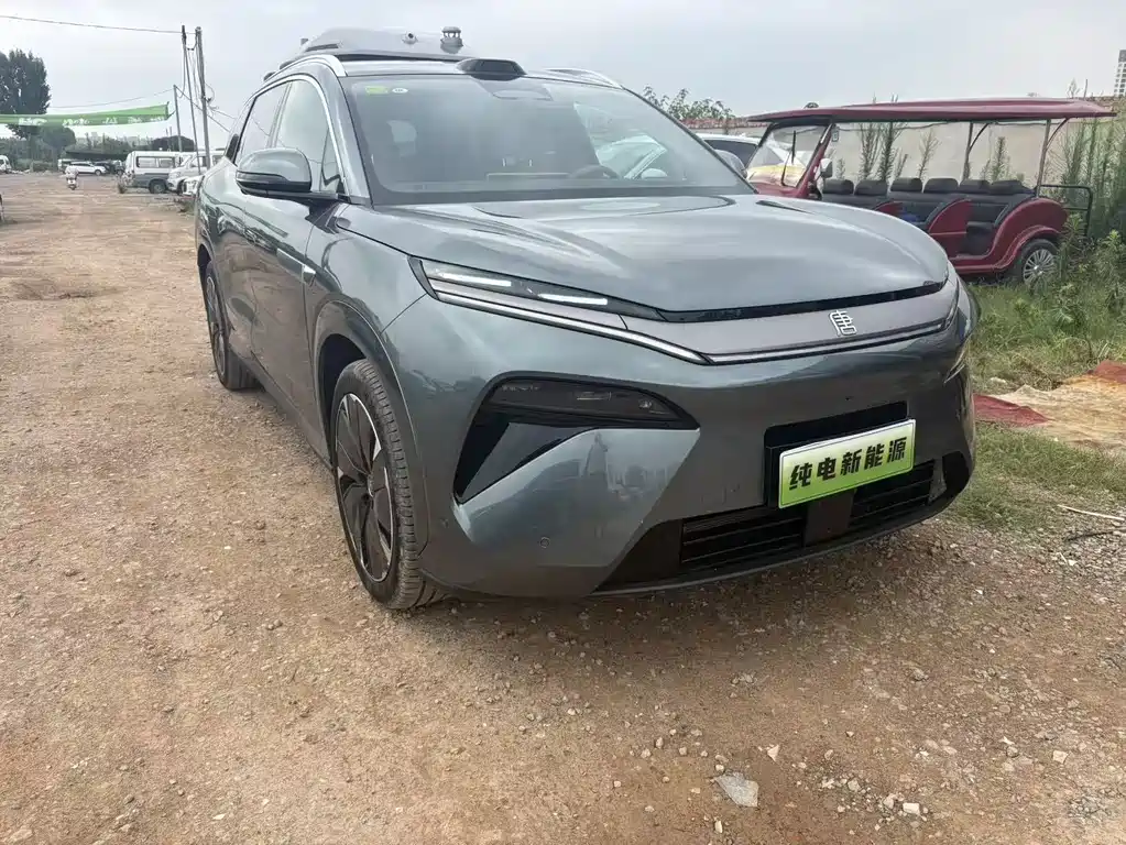 BYD Tang L 2025