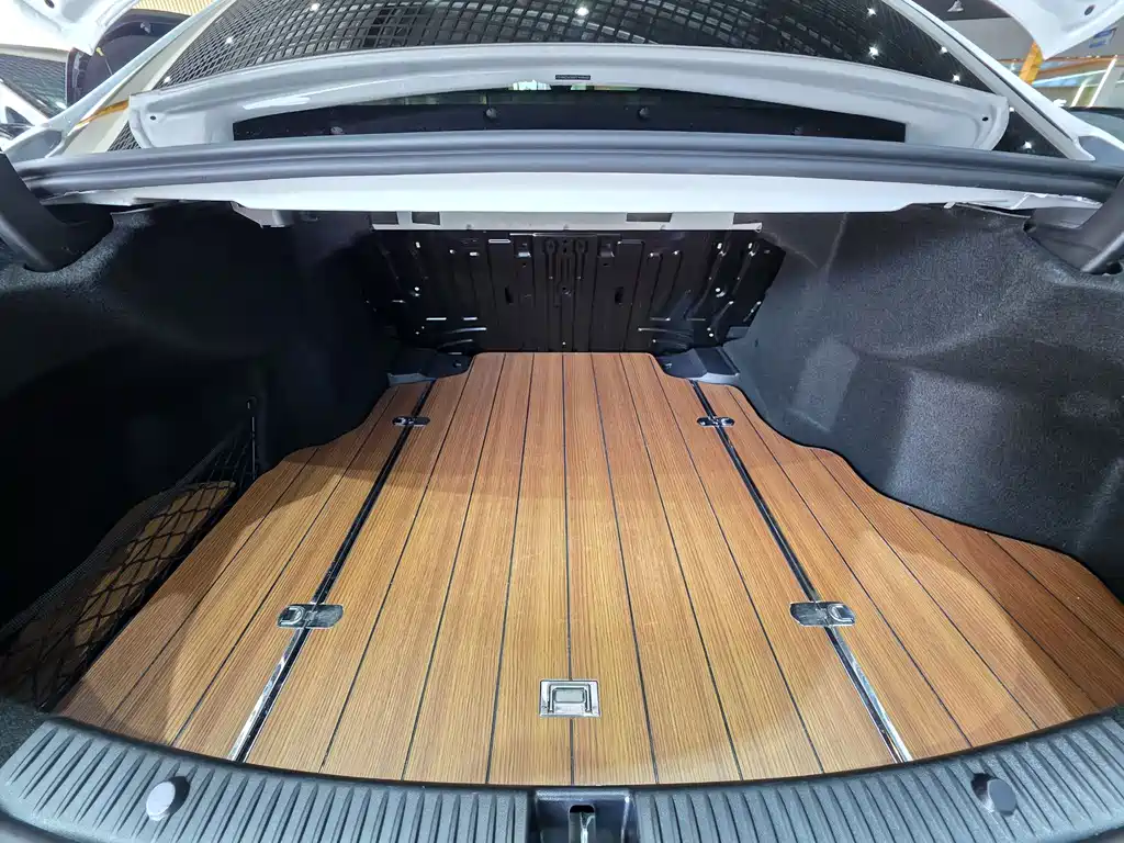 Mercedes-Benz C-Class 2020 — фото 15