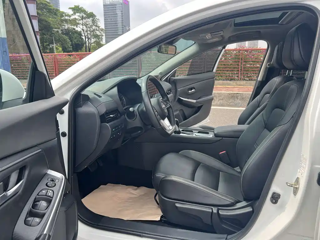 Nissan Sylphy 2023 — фото 16