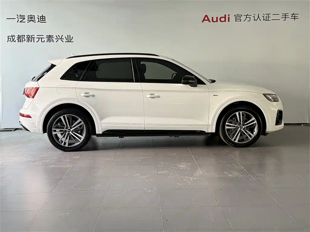 Audi Q5L 2023 — фото 3