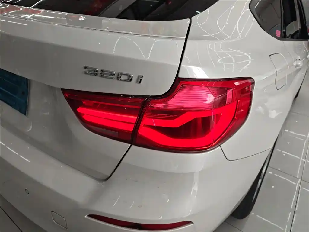 BMW 3 Series GT 2017 — фото 8