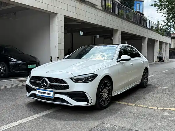 Mercedes-Benz C-Class 2024