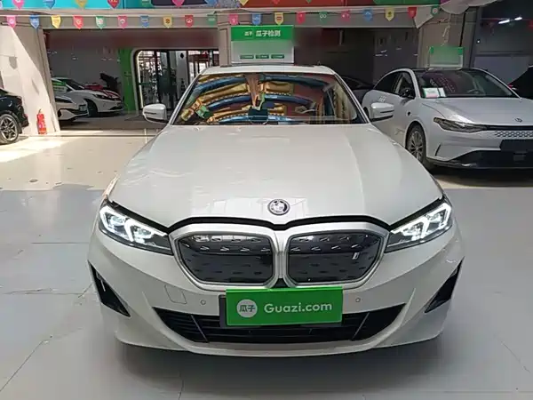 BMW i3 2023