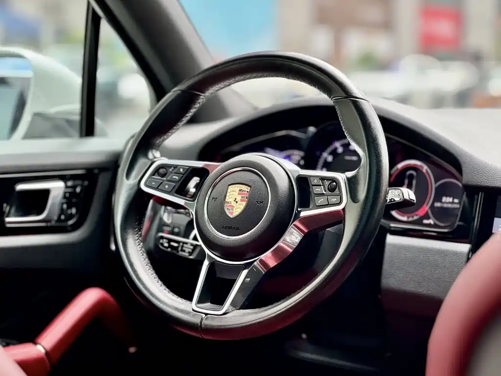 Porsche Cayenne 2018 — фото 7