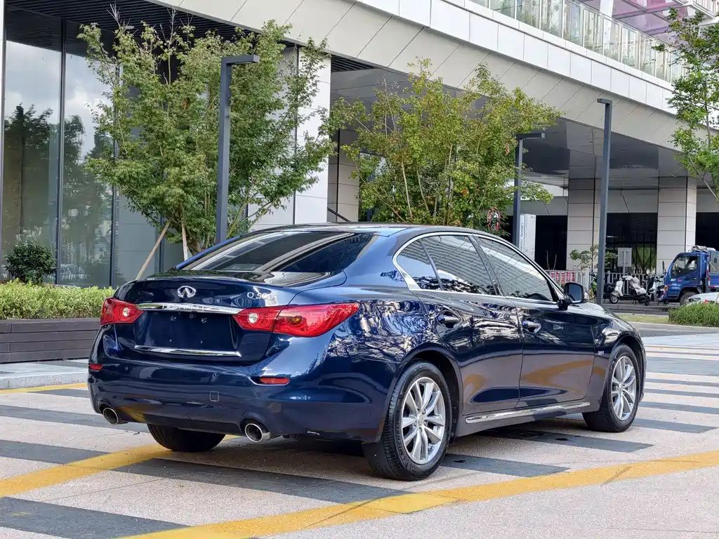 Infiniti Q50L 2016 — фото 4