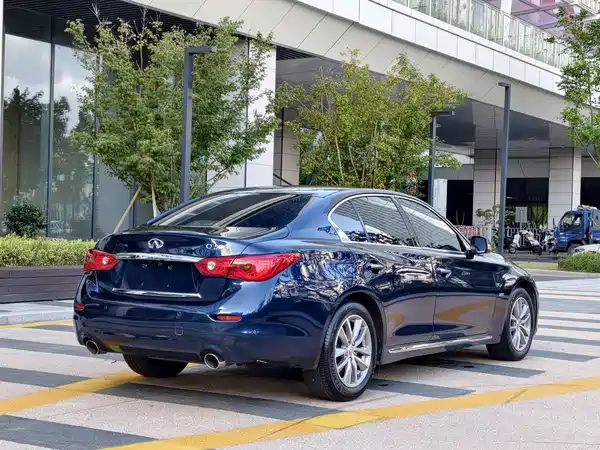 Infiniti Q50L 2016