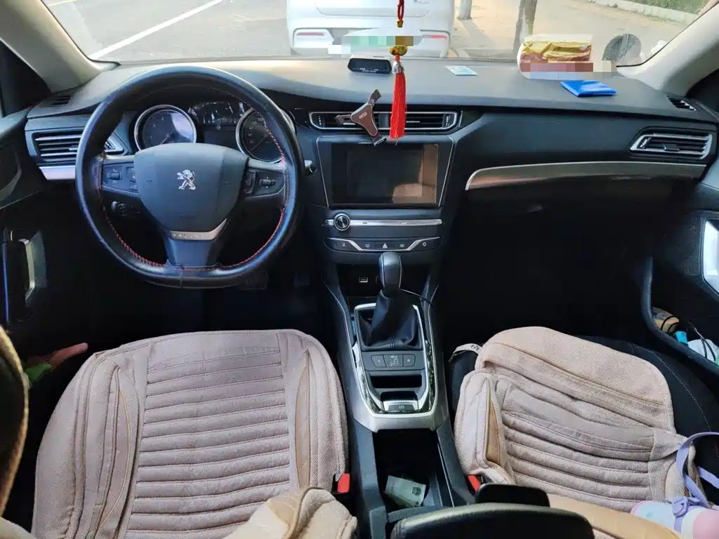 Peugeot 408 2016