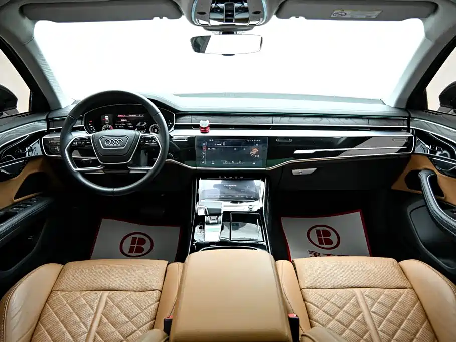 Audi A8 2024