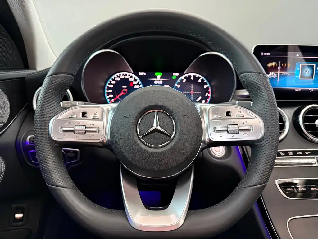 Mercedes-Benz C-Class 2021 — фото 16