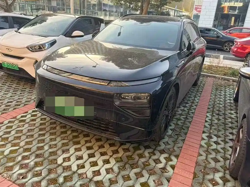 XPeng G9 2025