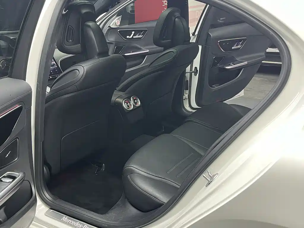 Mercedes-Benz C-Class 2022 — фото 25