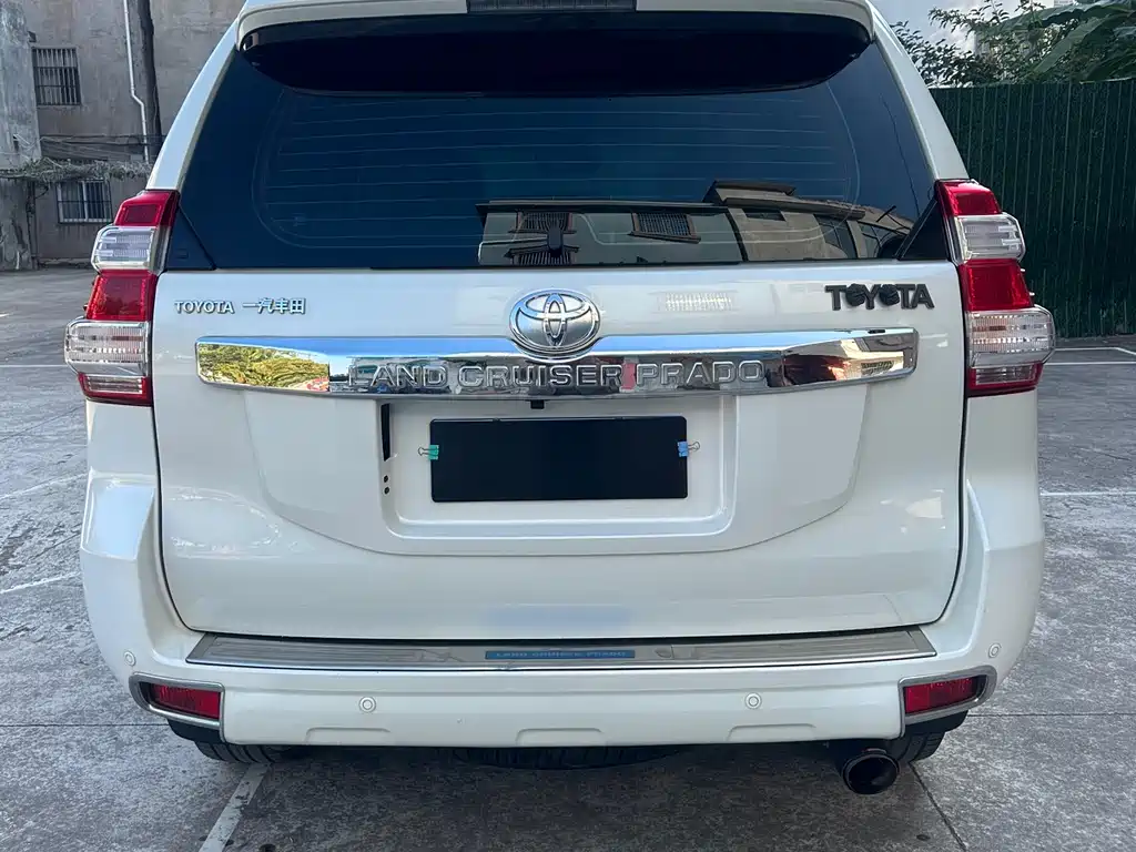 Toyota Prado 2016 — фото 7