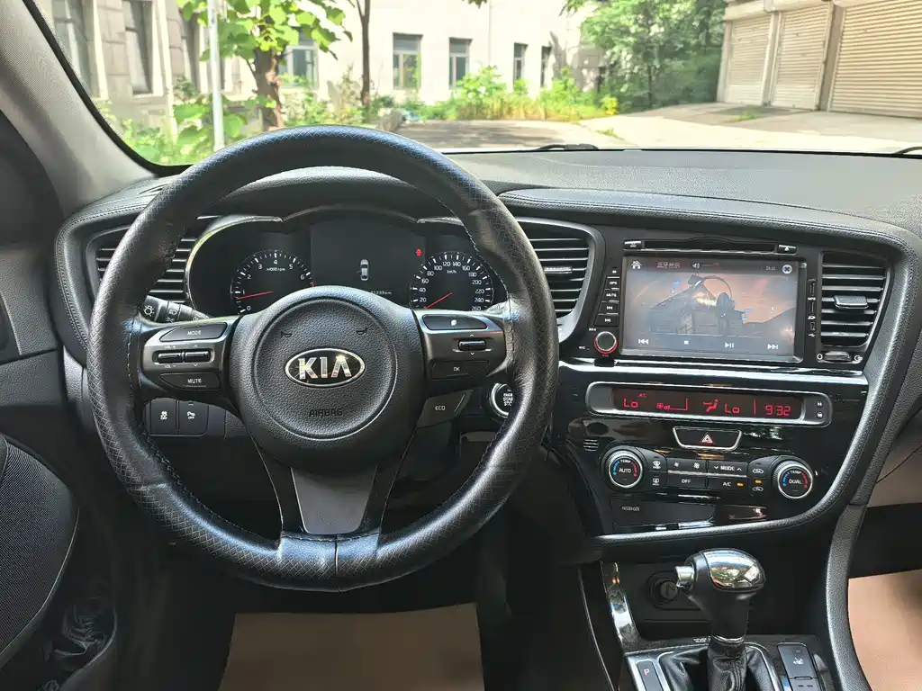 Kia K5 2014 — фото 15