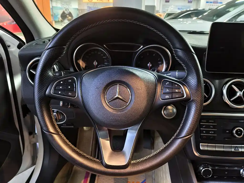 Mercedes-Benz GLA 2019 — фото 11
