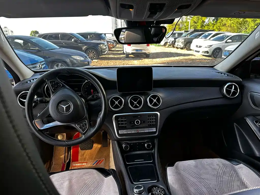 Mercedes-Benz GLA 2019