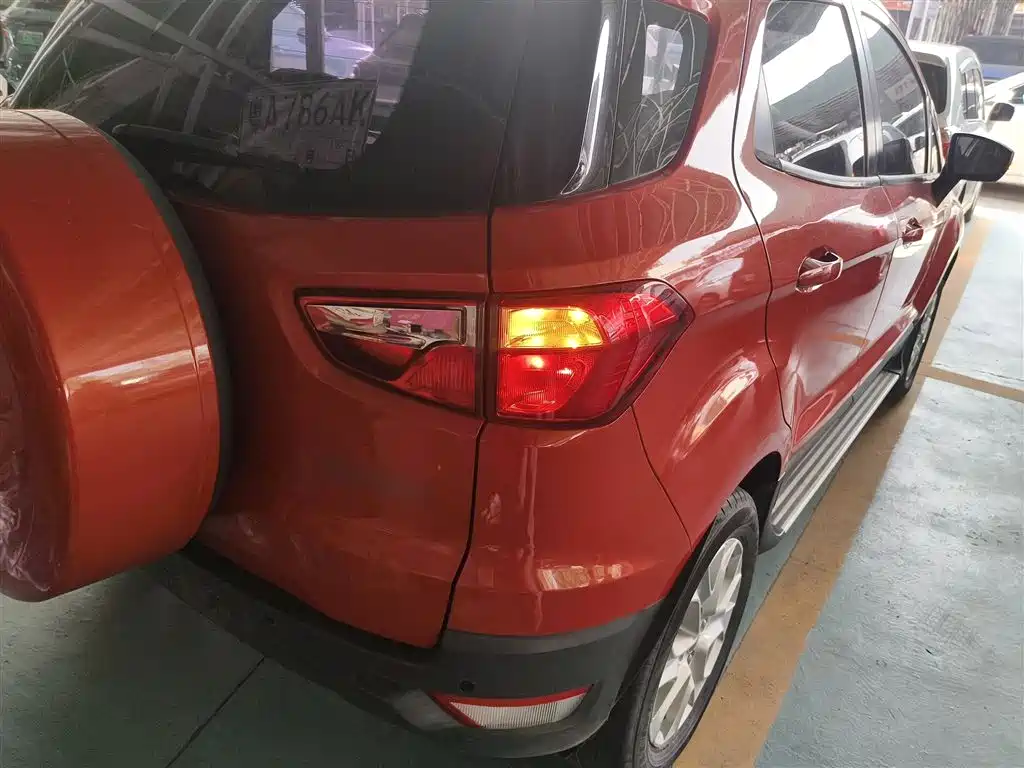 Ford Ecosport 2015 — фото 23