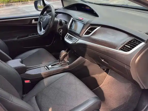 Honda Jade 2014