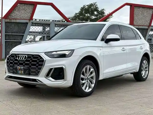 Audi Q5L 2021