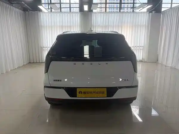 Geely Boyue L 2026