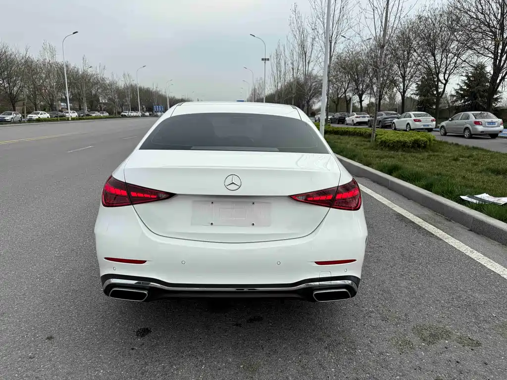 Mercedes-Benz C-Class 2023 — фото 18
