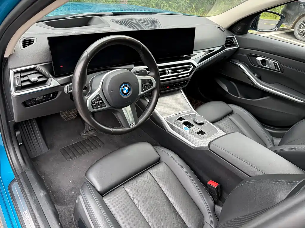 BMW i3 2023 — фото 9