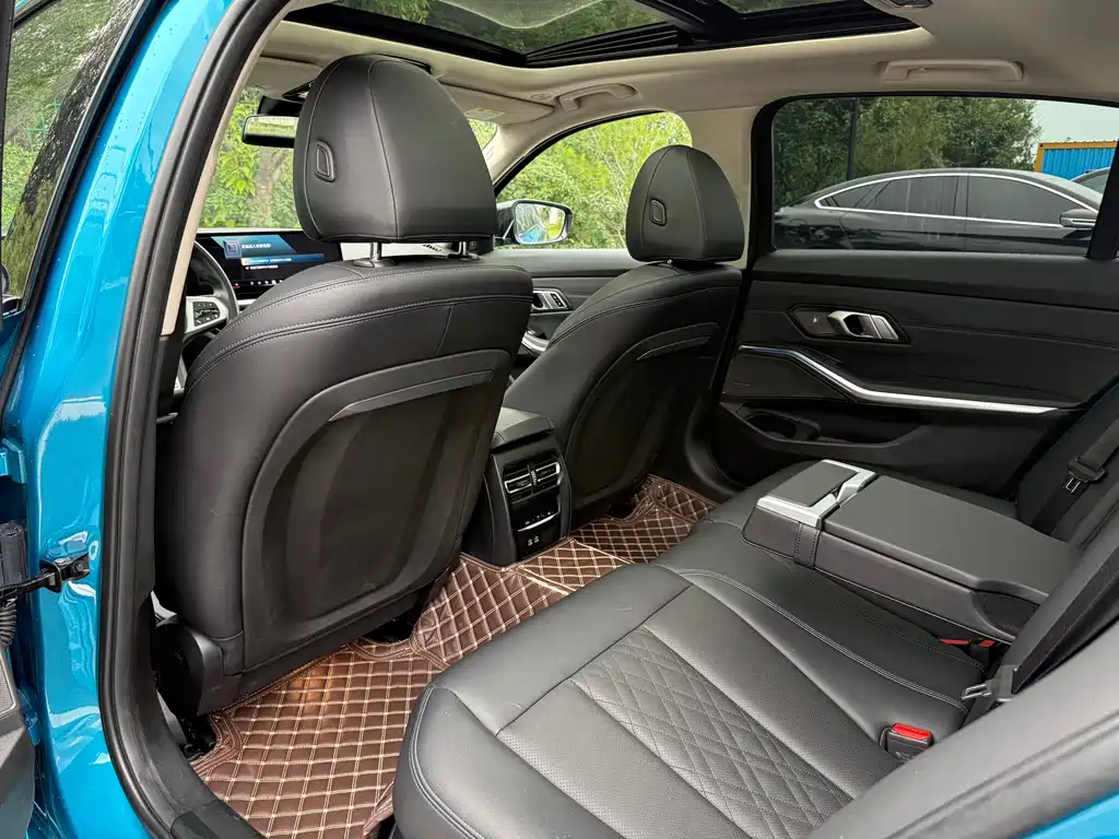 BMW i3 2023 — фото 12